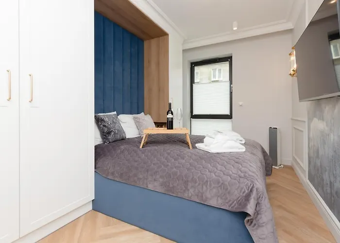 Moderna Central Luxury Apartment With Parking In Gdynia By Noclegi Renters