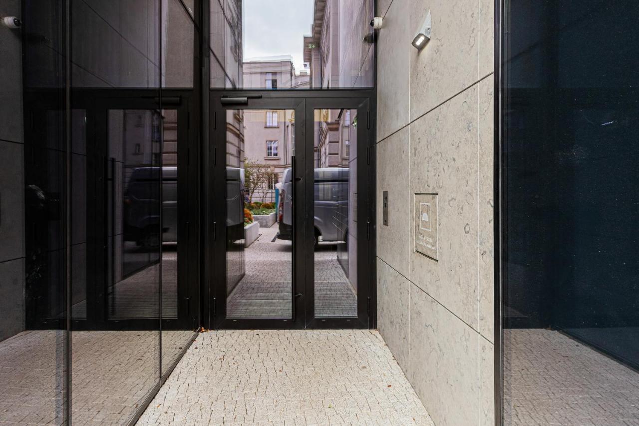 Apartament Moderna Luxury With Parking In By Renters