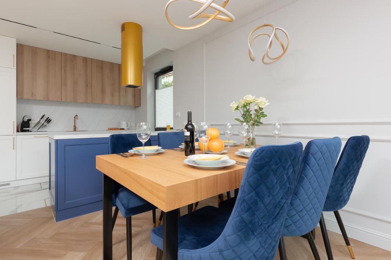 Moderna Luxury With Parking In By Renters Gdynia