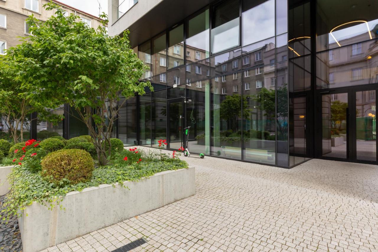 Apartment Moderna Luxury With Parking In By Renters *